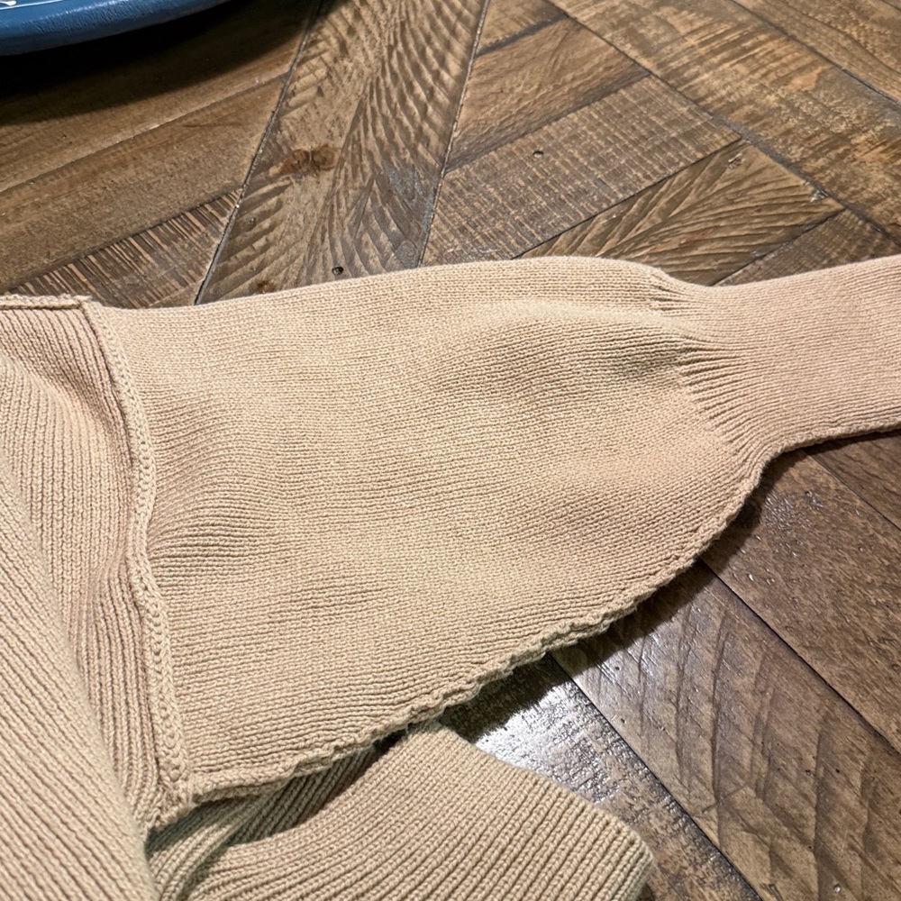 Vici women’s Tan Sweater,Sz small. - Picture 7 of 7